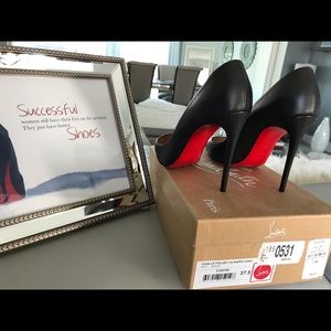 Christian Louboutin Pigalle Follies 100 Nappa Shinny black 37.5